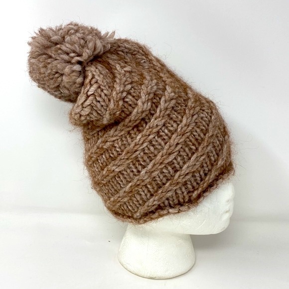 LORENZO KNIT‎ POMPOM HAT - Picture 2 of 6